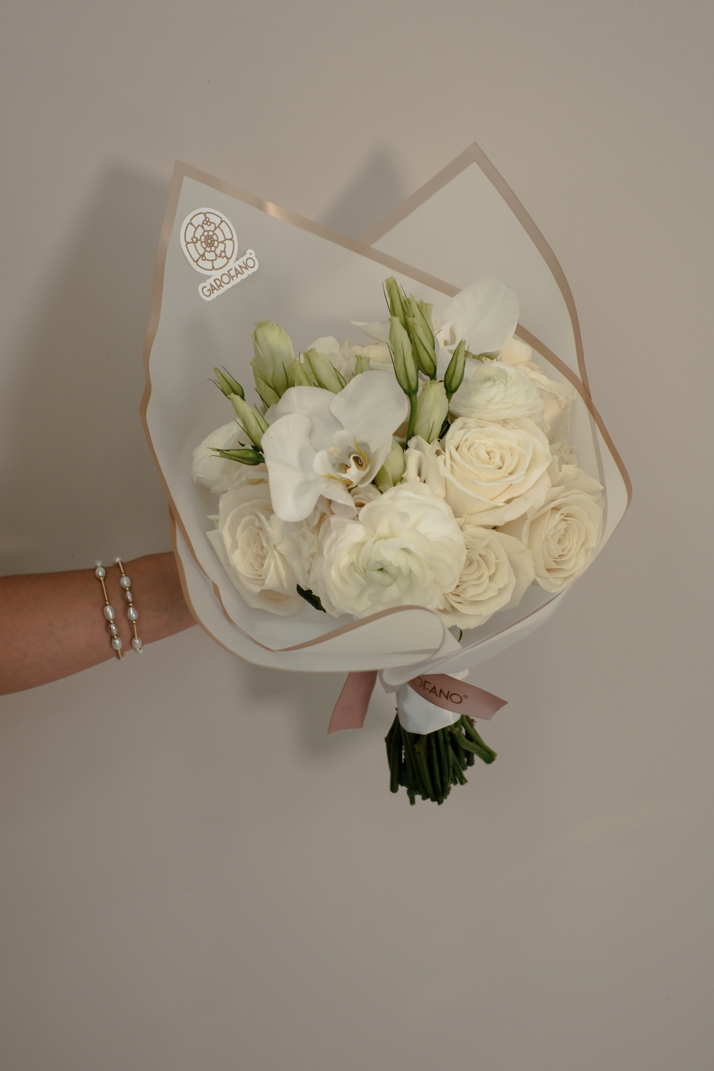 Roses & Round Bouquets