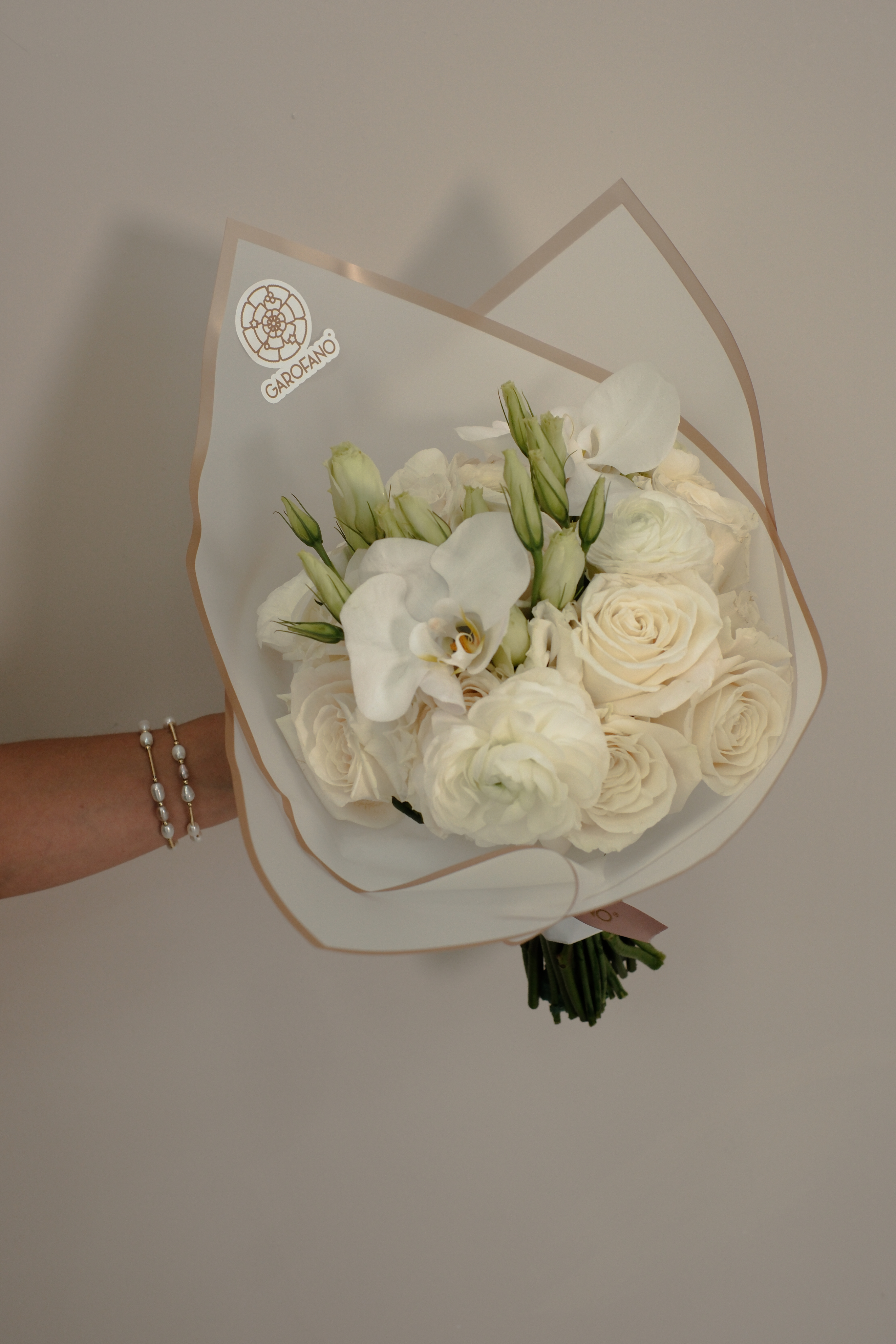 Roses & Round Bouquets