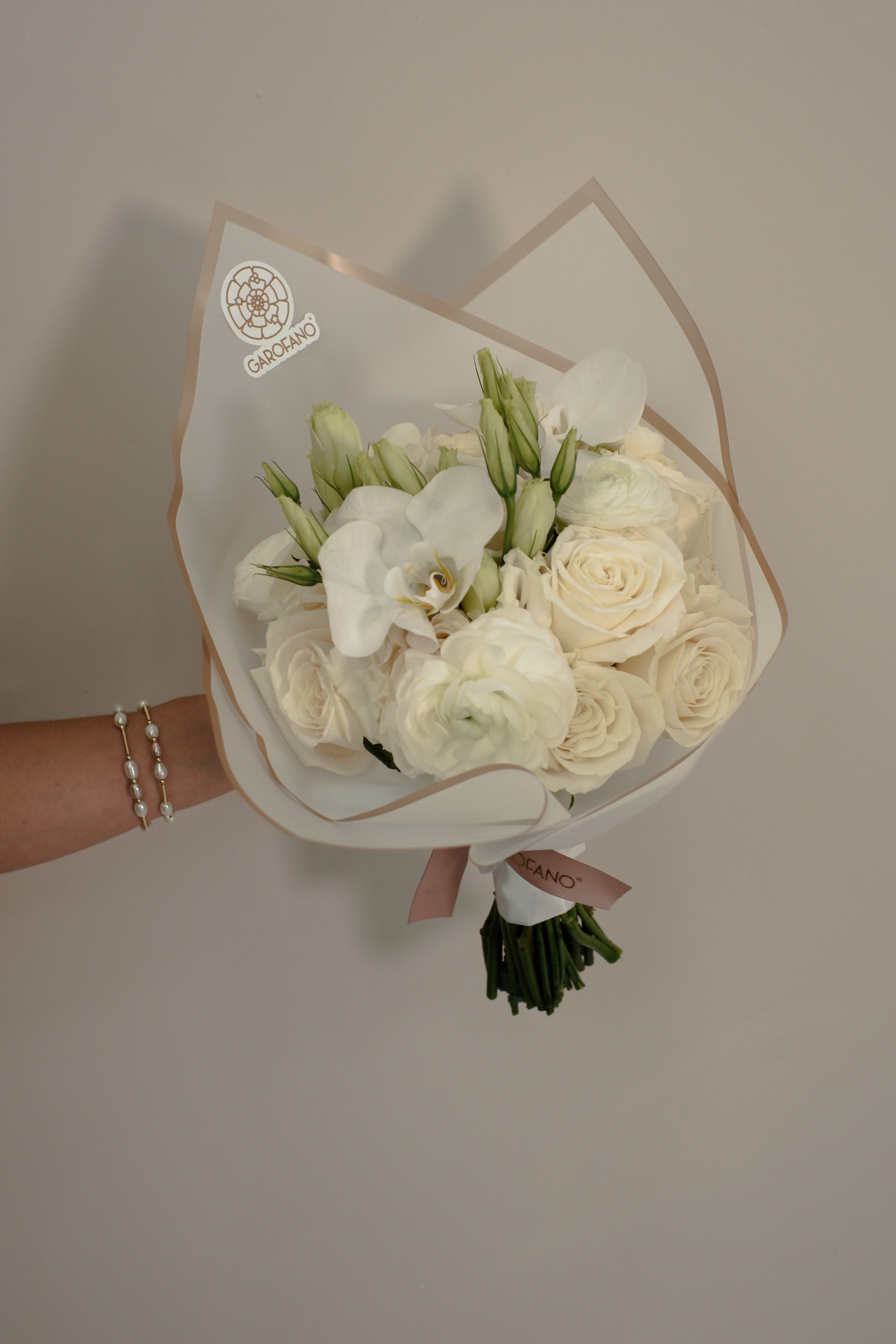Roses & Round Bouquets