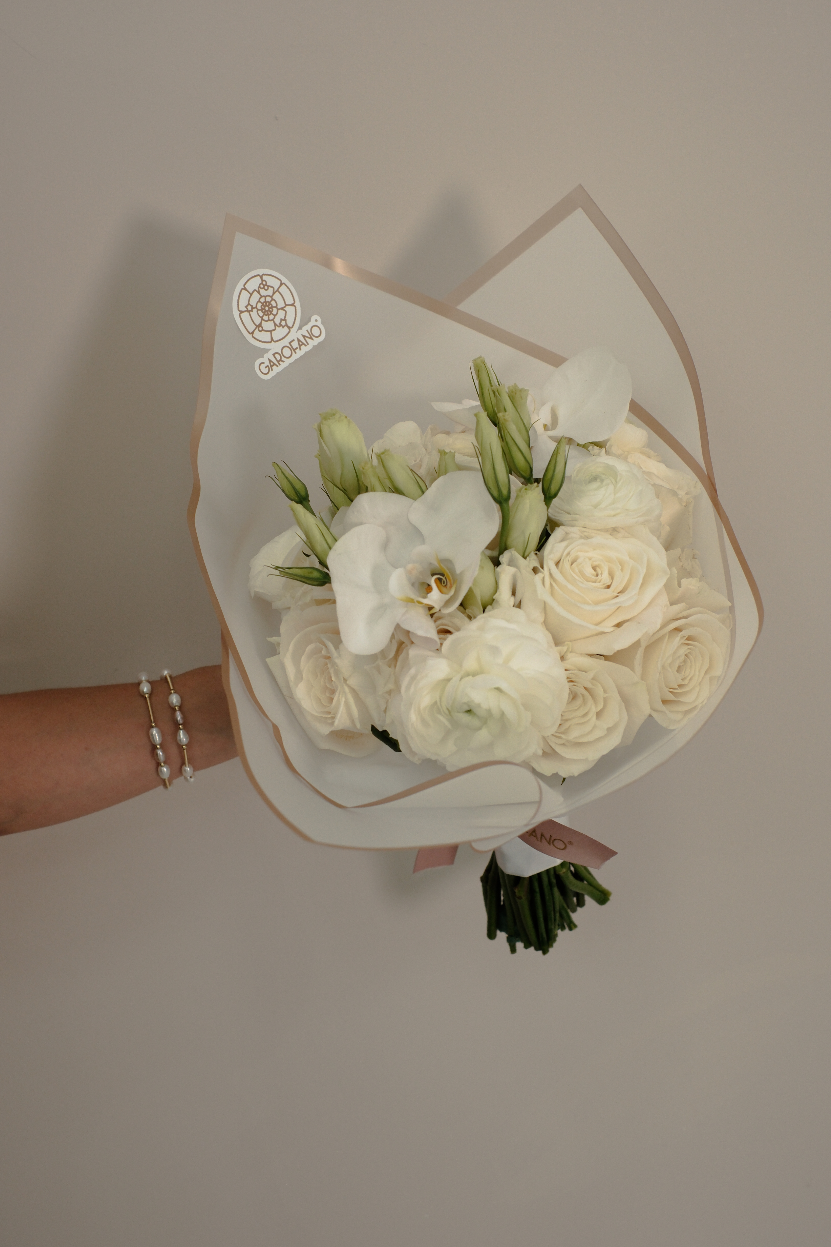 Roses & Round Bouquets