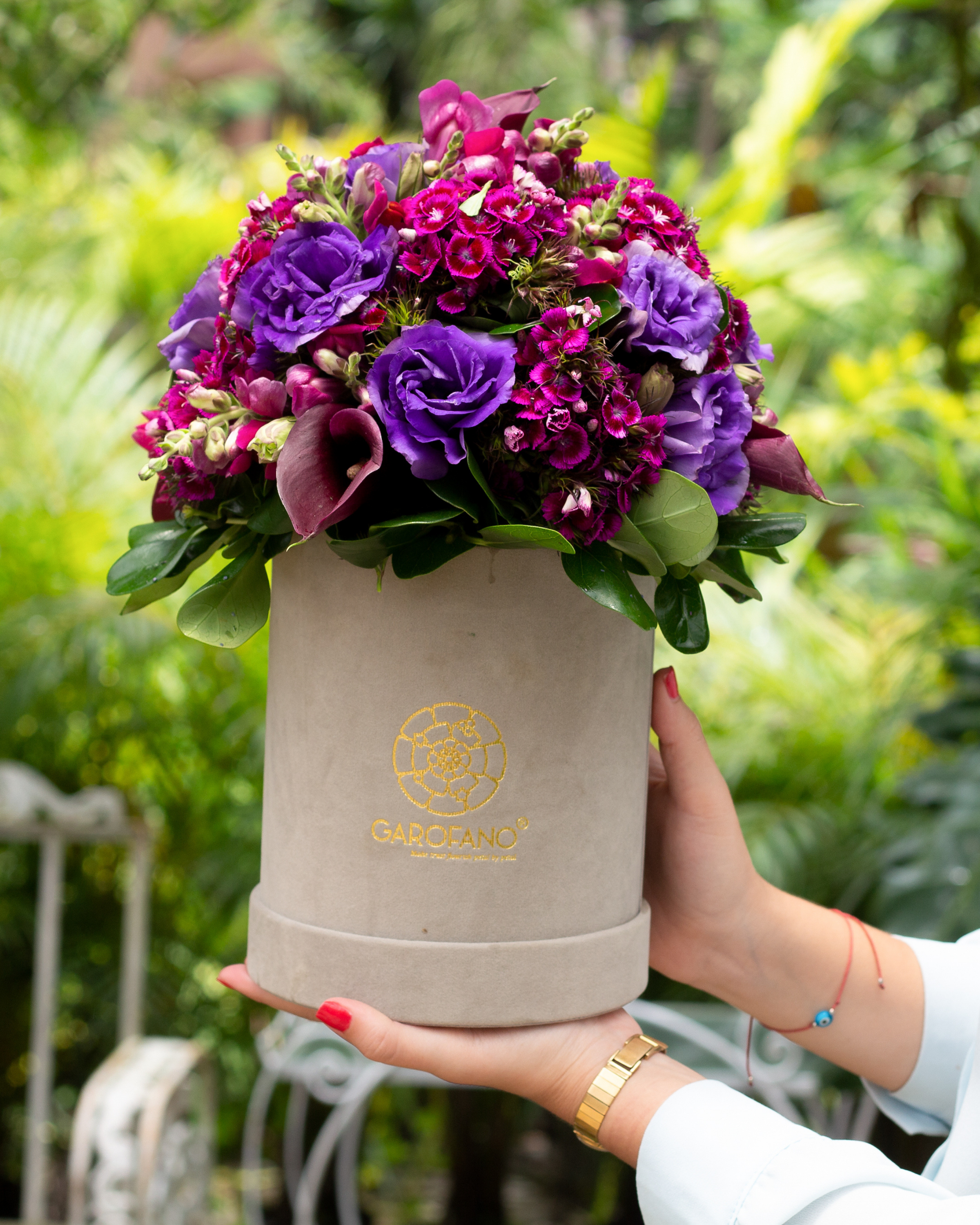 Vibe in Bloom – Monthly