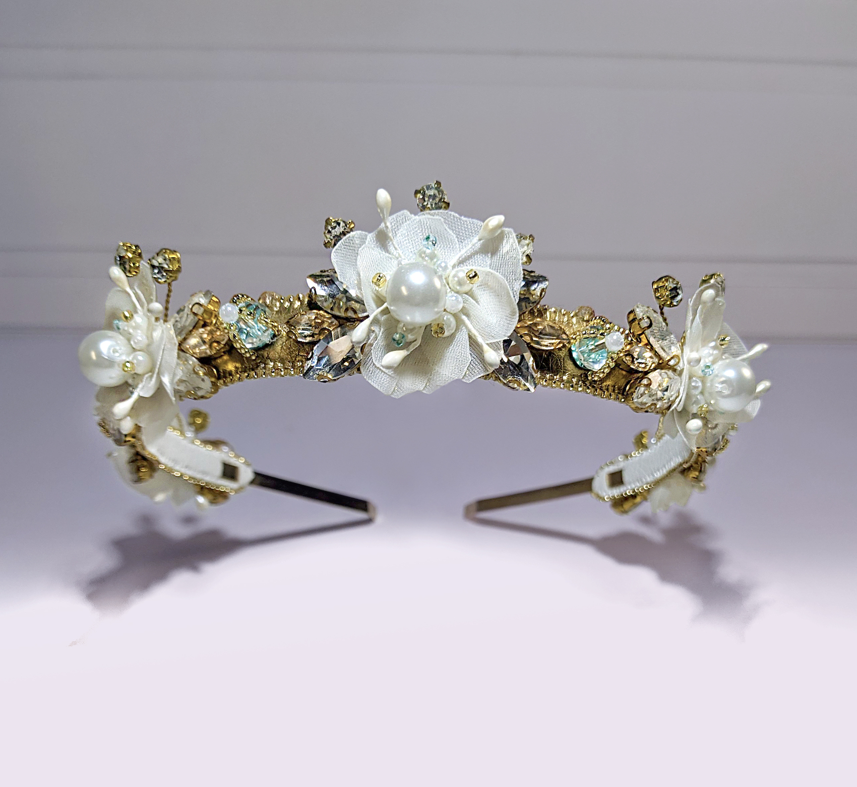 Aurora Crown – GAROFANO® Bouquets